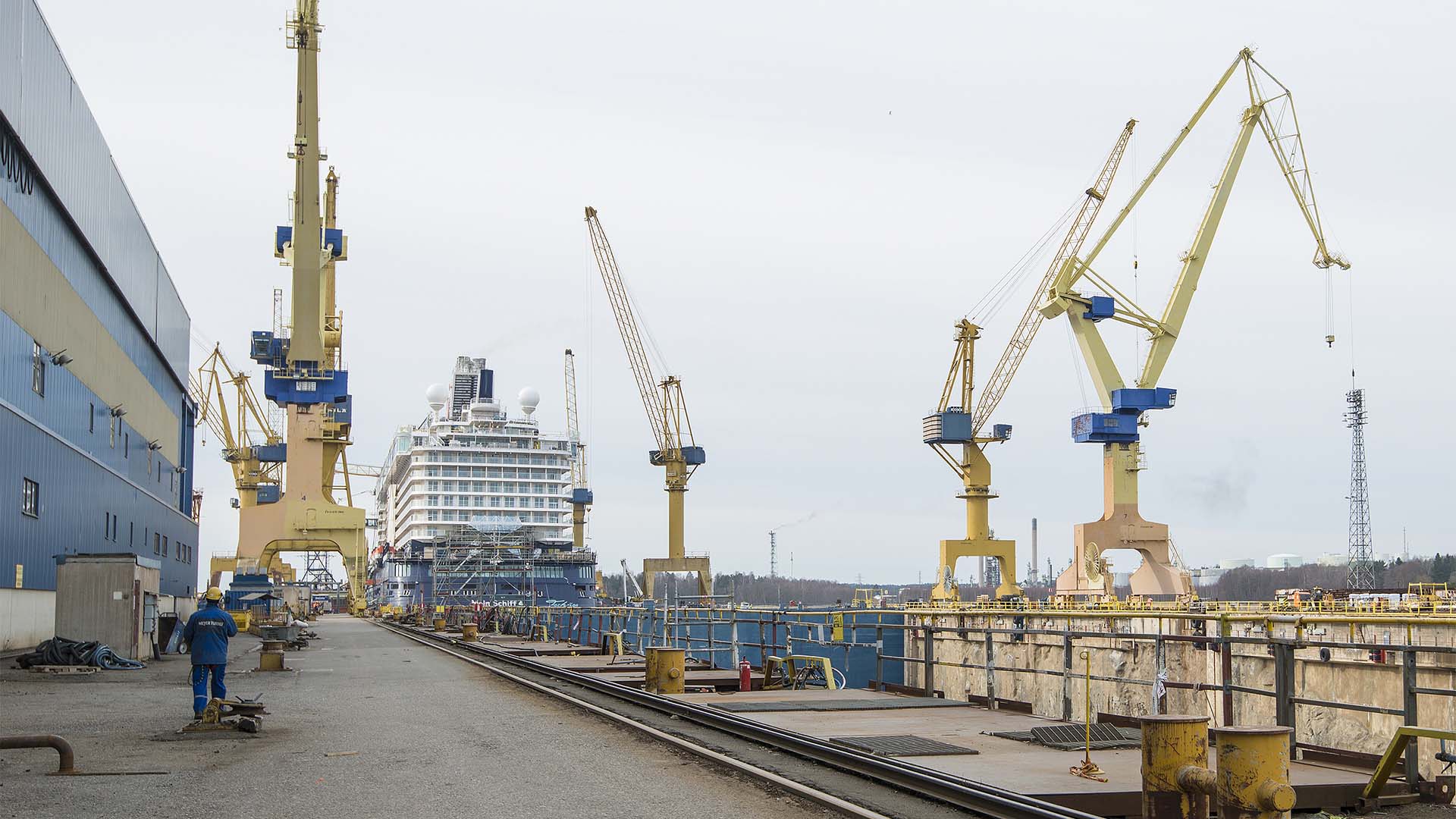 Port, ship and cranes